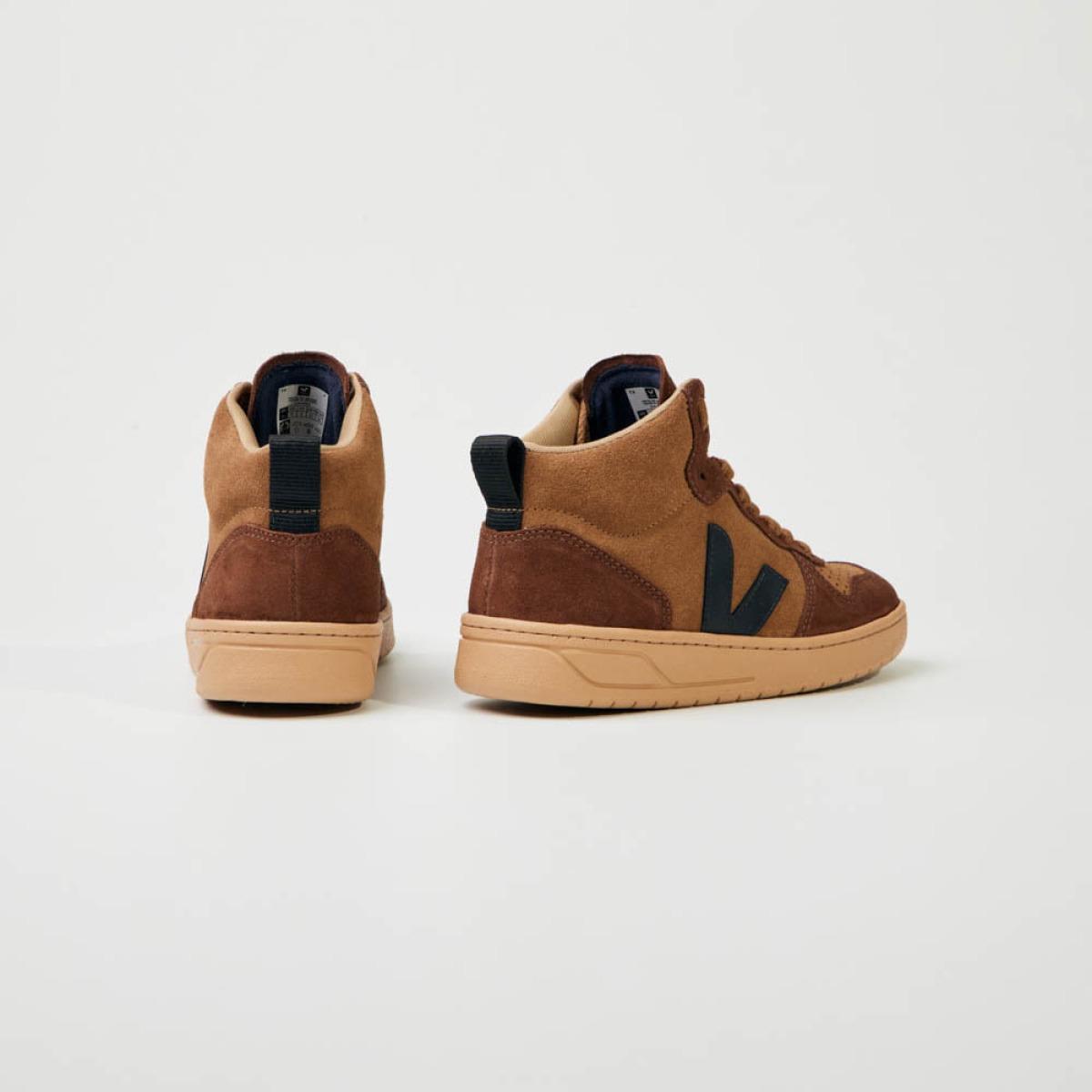 Tênis Suede Cano Alto Marrom Veja