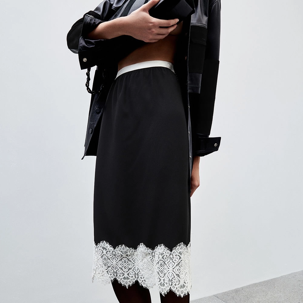 Saia Crepe Lingerie Megan