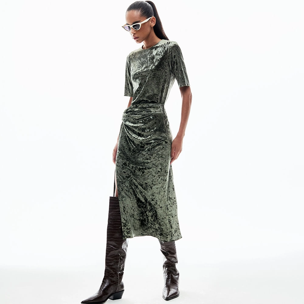 Saia Veludo Stains Taci