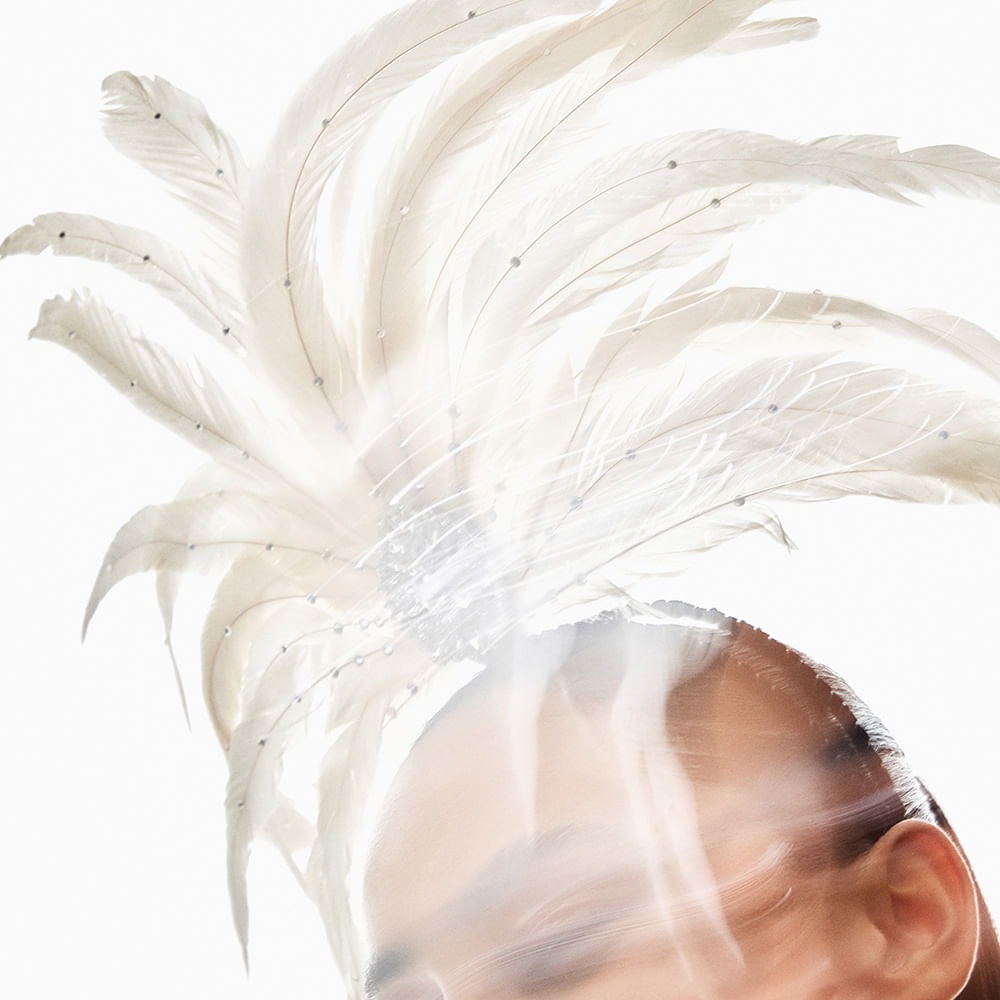 Tiara Penas e Brilho Off White Ramon Cabeças