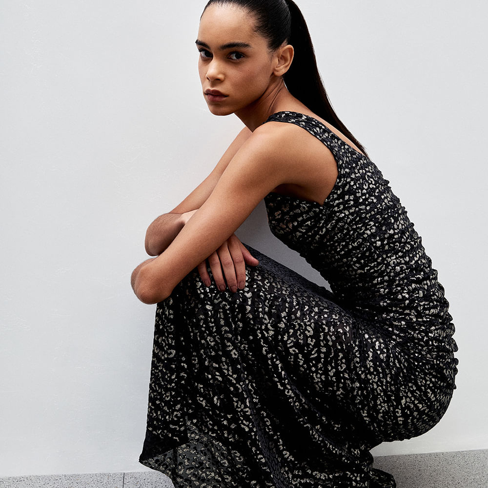 Vestido Tule Savage Safira