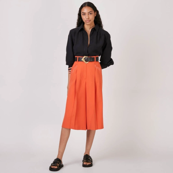 Bermuda Crepe Pesponto Natalie - Laranja Fire/40