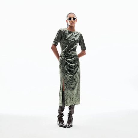 Saia Veludo Stains Taci