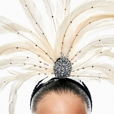 Tiara Penas e Brilho Off White Ramon Cabeças