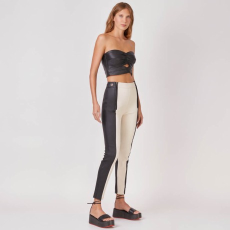 Calça Couro Stretch Ziah - Pb/40 Calça Couro Stretch Ziah - Pb/40