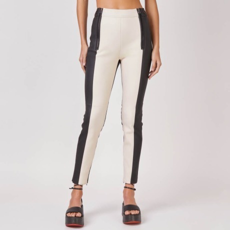 Calça Couro Stretch Ziah - Pb/40 Calça Couro Stretch Ziah - Pb/40