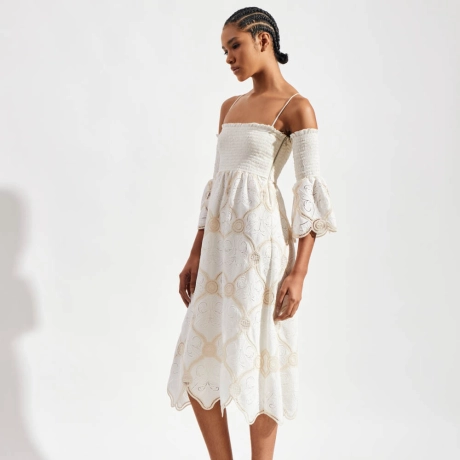 Vestido Bordado Sand Mary